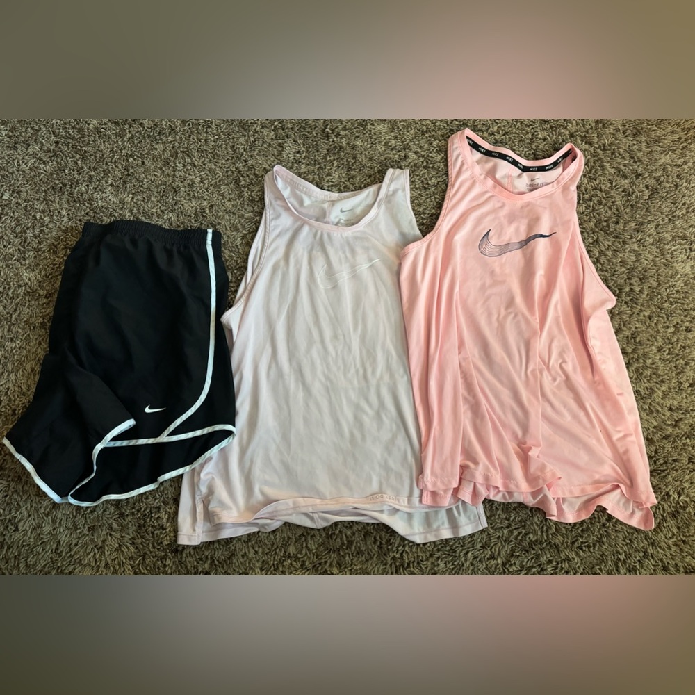 Nike youth XL+